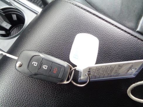 Used 2017 Ford F250 Lariat w/ Chrome Package image 84