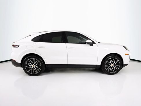 New 2026 Porsche Cayenne Coupe AWD/4WD image 8