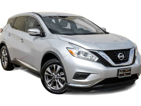 Used 2017 Nissan Murano S w/ Navigation Package image 5