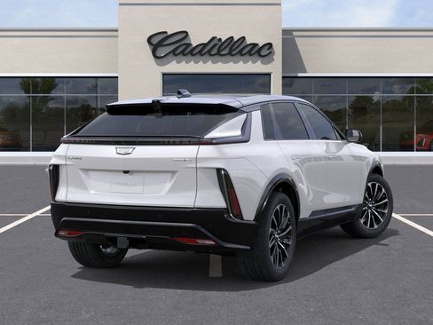 New 2025 Cadillac Lyriq Sport w/ LPO, Floor Liner Package image 4