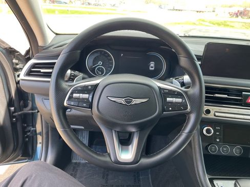 Used 2025 Genesis G70 2.5T RWD image 19
