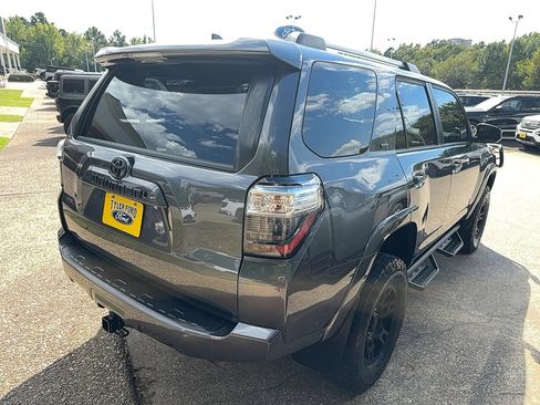 Used 2021 Toyota 4Runner SR5 image 8