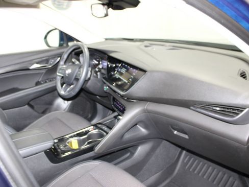 Used 2022 Buick Envision Preferred FWD image 24