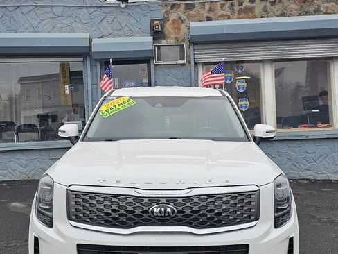 Used 2020 Kia Telluride LX image 1