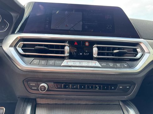 Used 2021 BMW 430i xDrive Coupe w/ M Sport Package image 17