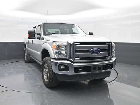 Used 2016 Ford F250 XLT w/ XLT Value Package image 1