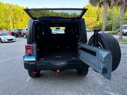 Used 2015 Jeep Wrangler Unlimited Sport w/ Quick Order Package 24S AWD/4WD image 40
