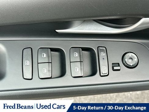 Used 2025 Hyundai Elantra Hybrid FWD image 24