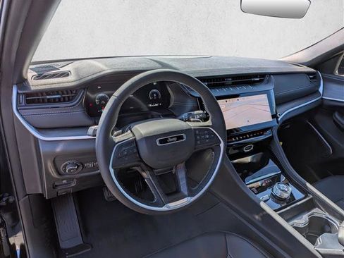New 2026 Jeep Grand Cherokee Limited AWD/4WD image 3