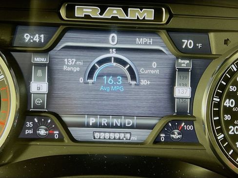 Used 2024 RAM 2500 Laramie AWD/4WD image 12