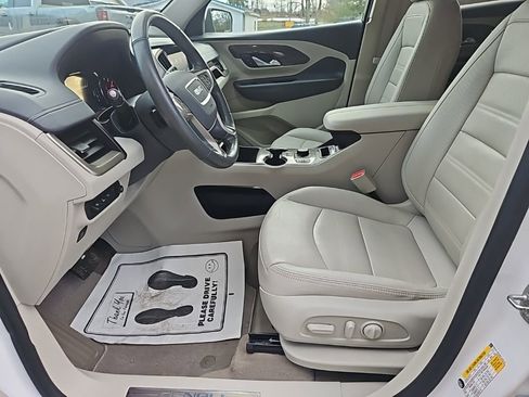 Used 2023 GMC Terrain Denali image 10