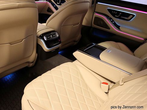 Used 2024 Mercedes-Benz S 580 4MATIC Sedan image 14