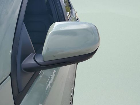 Used 2025 Chevrolet Equinox LT w/ Convenience Package II AWD/4WD image 45