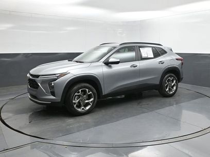 Used 2025 Chevrolet Trax LT