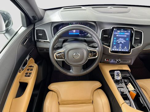 Certified 2023 Volvo XC90 B6 Ultimate w/ Protection Package Premier AWD/4WD image 24