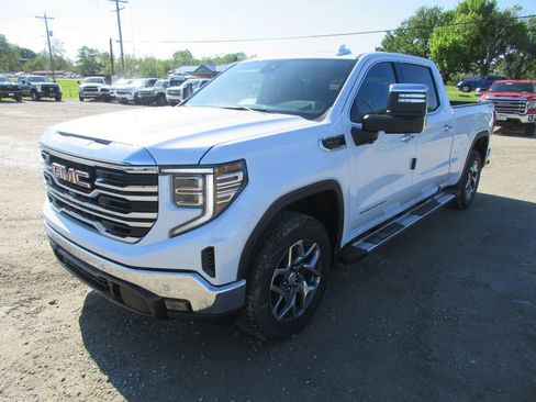 New 2026 GMC Sierra 1500 SLT w/ SLT Premium Plus Package AWD/4WD image 11