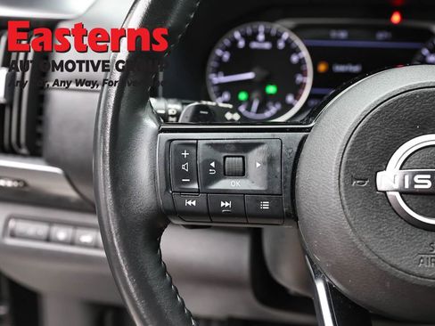 Used 2023 Nissan Pathfinder SL w/ Lighting Package (N92) AWD/4WD image 14