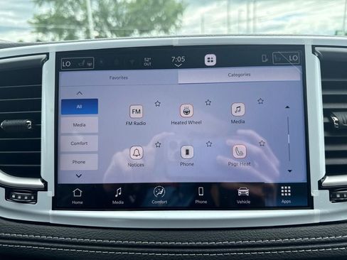 New 2027 Chrysler Pacifica Select AWD/4WD image 44