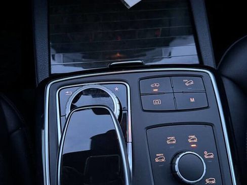 Used 2019 Mercedes-Benz GLS 450 4MATIC w/ Premium 1 Package image 27