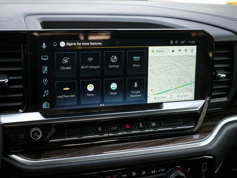 Used 2025 Chevrolet Silverado 2500 LT image 22