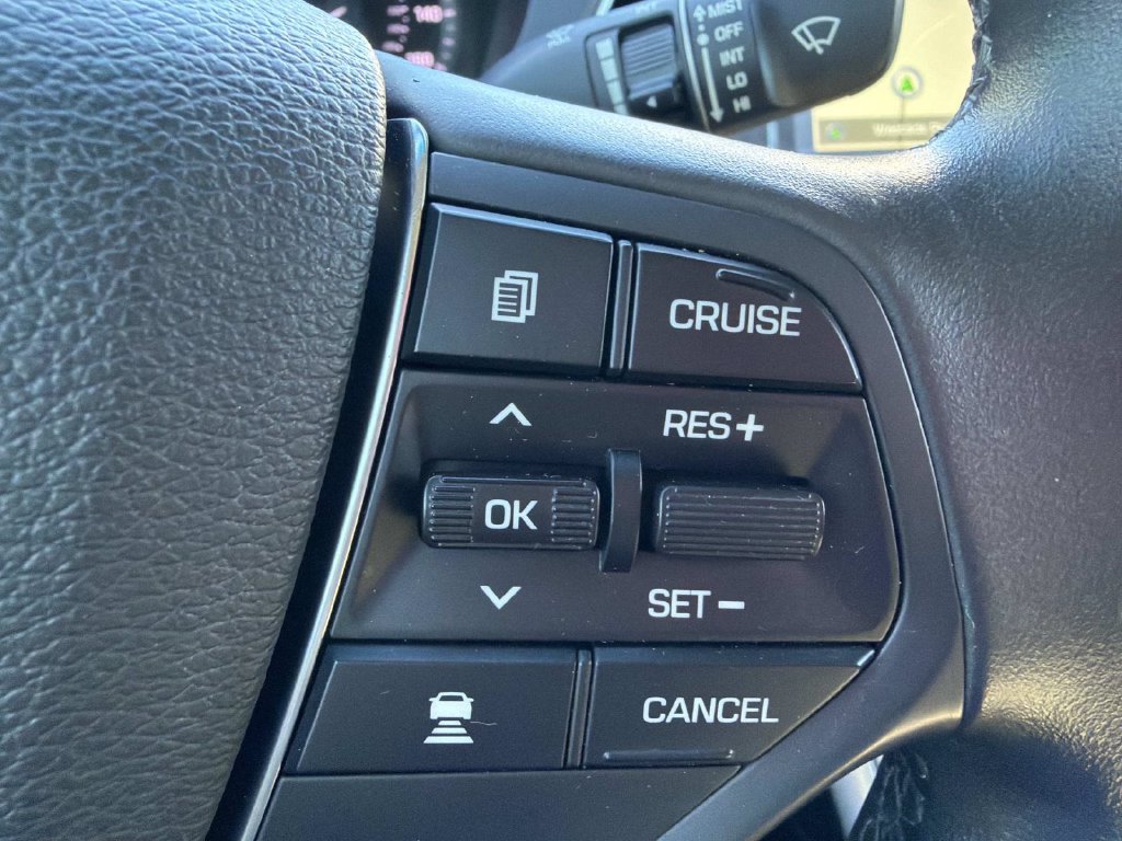 Used 2016 Hyundai Sonata Limited w/ Option Group 02 FWD image 25