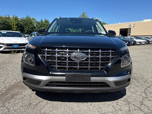 Used 2026 Hyundai Venue SEL FWD image 2