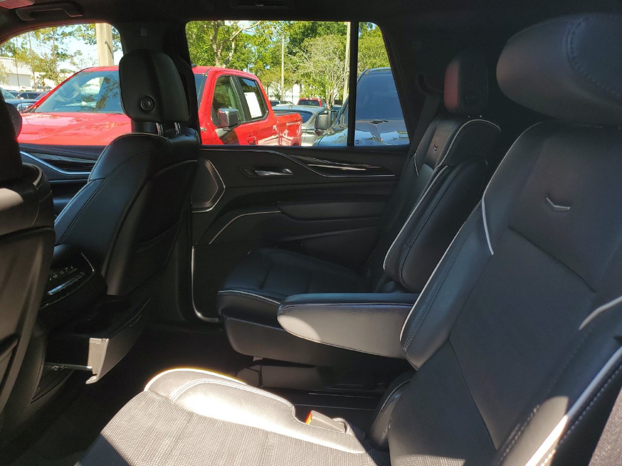 Used 2022 Cadillac Escalade Sport w/ Touring Package AWD/4WD image 10