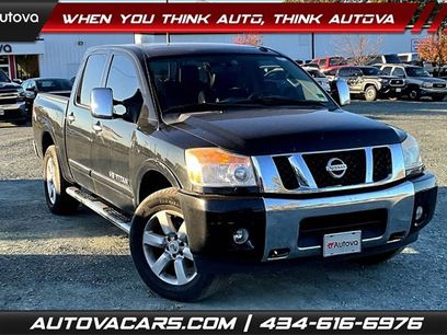 Used 2015 Nissan Titan SL w/ SL Moonroof Package