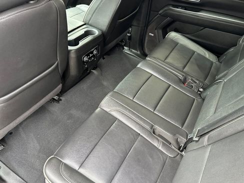 Used 2024 Chevrolet Suburban Premier AWD/4WD image 12