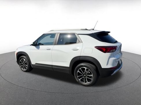 Used 2025 Chevrolet TrailBlazer LT image 10