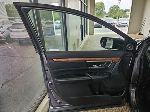 Used 2020 Honda CR-V EX-L image 17