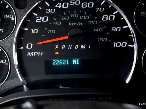 Used 2023 GMC Savana 2500 w/ Driver Convenience Package image 15