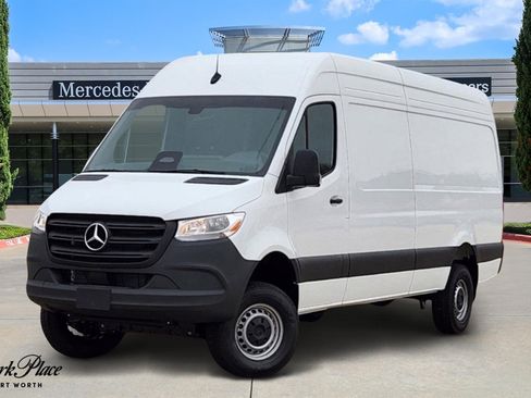 New 2025 Mercedes-Benz Sprinter 2500 image 1