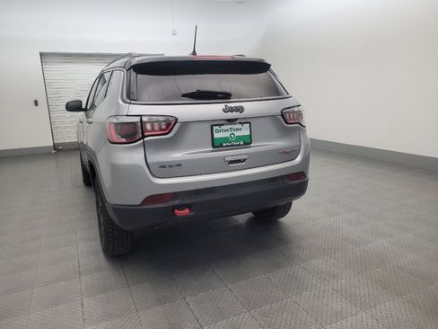 Used 2019 Jeep Compass Trailhawk AWD/4WD image 6