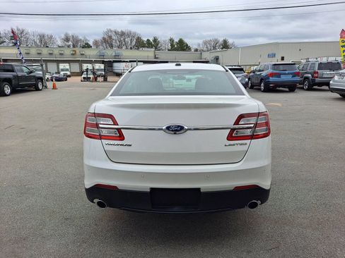 Used 2014 Ford Taurus Limited FWD image 6