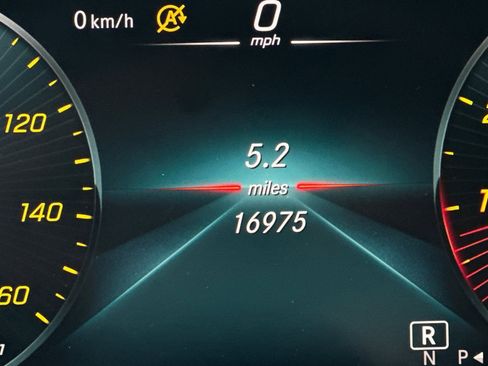 Certified 2022 Mercedes-Benz GLC 300 GLC 300 image 33