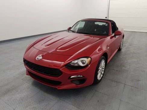 Used 2018 FIAT 124 Spider Classica image 3