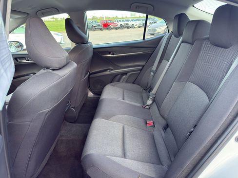Used 2025 Toyota Camry LE FWD image 10
