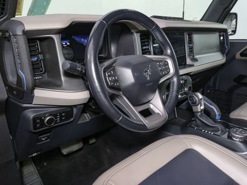 Used 2024 Ford Bronco Wildtrak AWD/4WD image 18