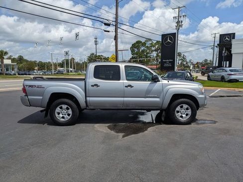 Used 2015 Toyota Tacoma 4x4 Double Cab w/ TRD Off-Road Package image 5