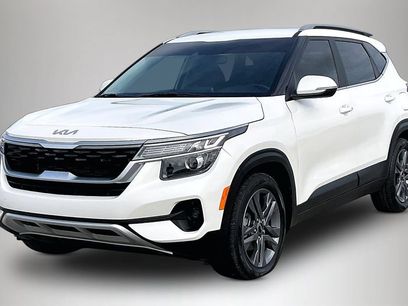 Used 2023 Kia Seltos S w/ Navigation Package