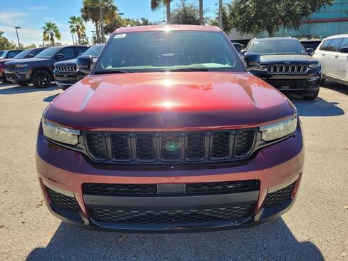 New 2025 Jeep Grand Cherokee L Limited w/ Black Appearance Package image 19