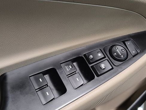 Used 2018 Hyundai Tucson SE image 27