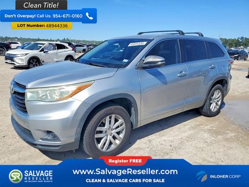 Used 2015 Toyota Highlander LE FWD image 1