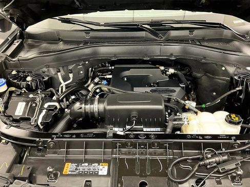 Used 2020 Ford Explorer XLT w/ Cold Weather Package image 26