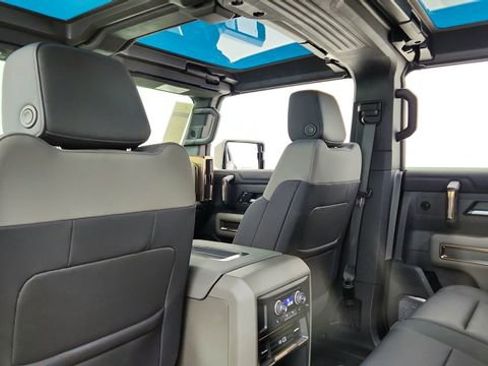 Used 2025 GMC Hummer EV 2X w/ LPO, Cargo Utility Package image 30