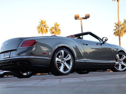 Used 2017 Bentley Continental GT V8 S image 20