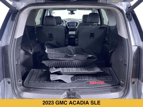 Certified 2023 GMC Acadia SLE w/ Driver Convenience Package FWD image 16
