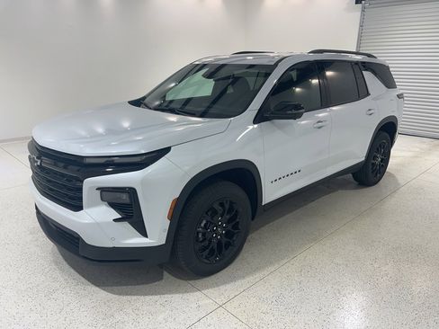 New 2026 Chevrolet Traverse LT w/ Enhanced Driving Package image 8