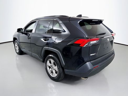 Used 2025 Toyota RAV4 XLE image 5
